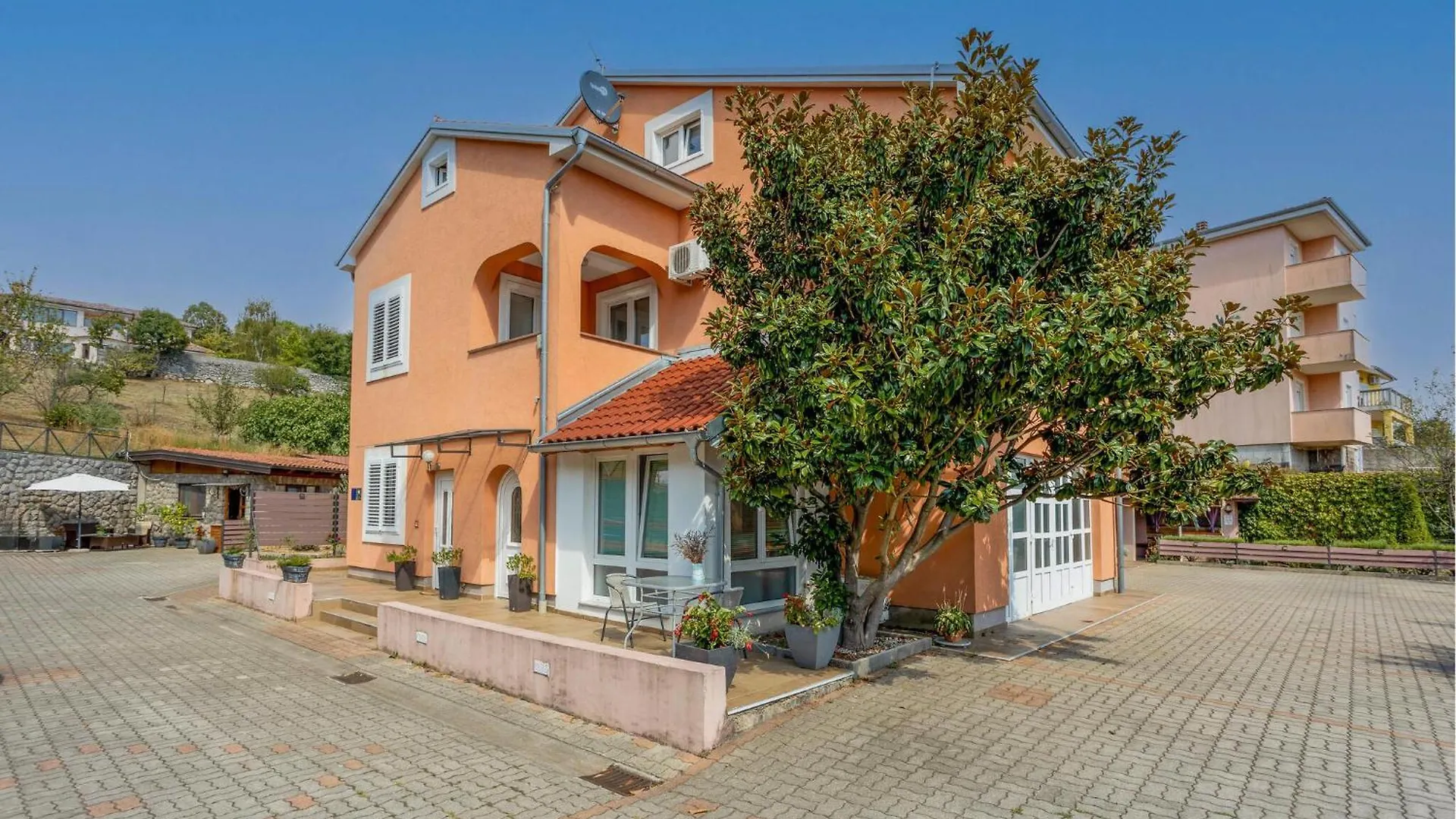 1 Bedroom Amazing Apartment In Kastav 0*,